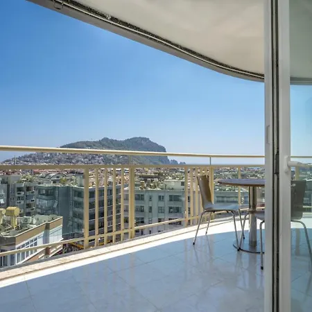 Apartmanhotel Kleopatra Carmen *
